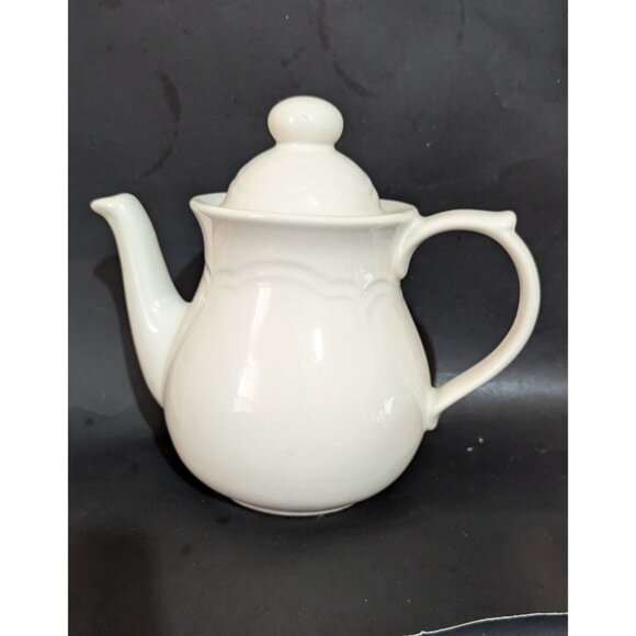 Pfaltzgraff Gazebo White Ceramic Teapot With Lid9" - Picture 3 of 8